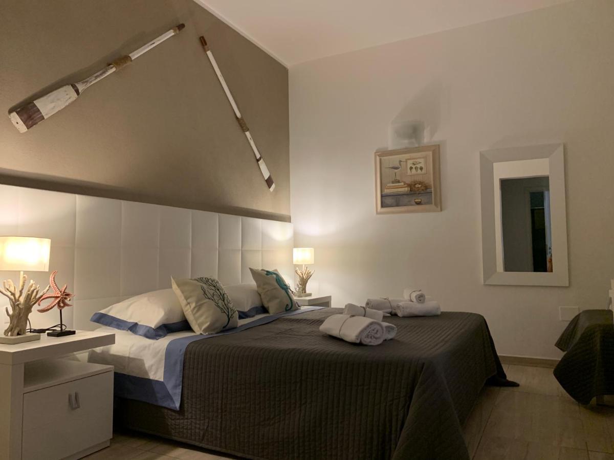 Torre Squillace Aquarama Rooms & Apartments المظهر الخارجي الصورة