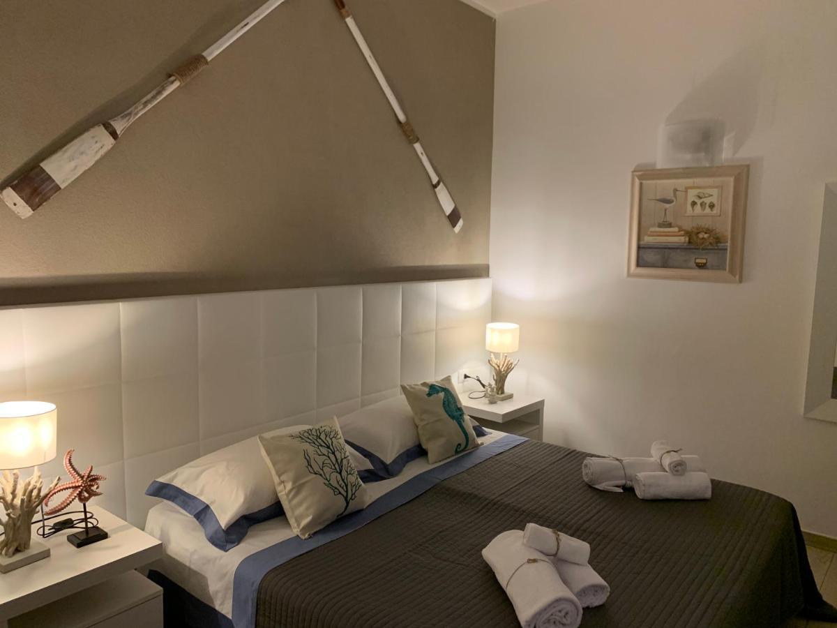 Torre Squillace Aquarama Rooms & Apartments المظهر الخارجي الصورة