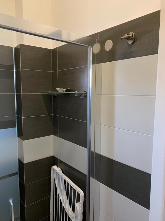 Torre Squillace Aquarama Rooms & Apartments المظهر الخارجي الصورة