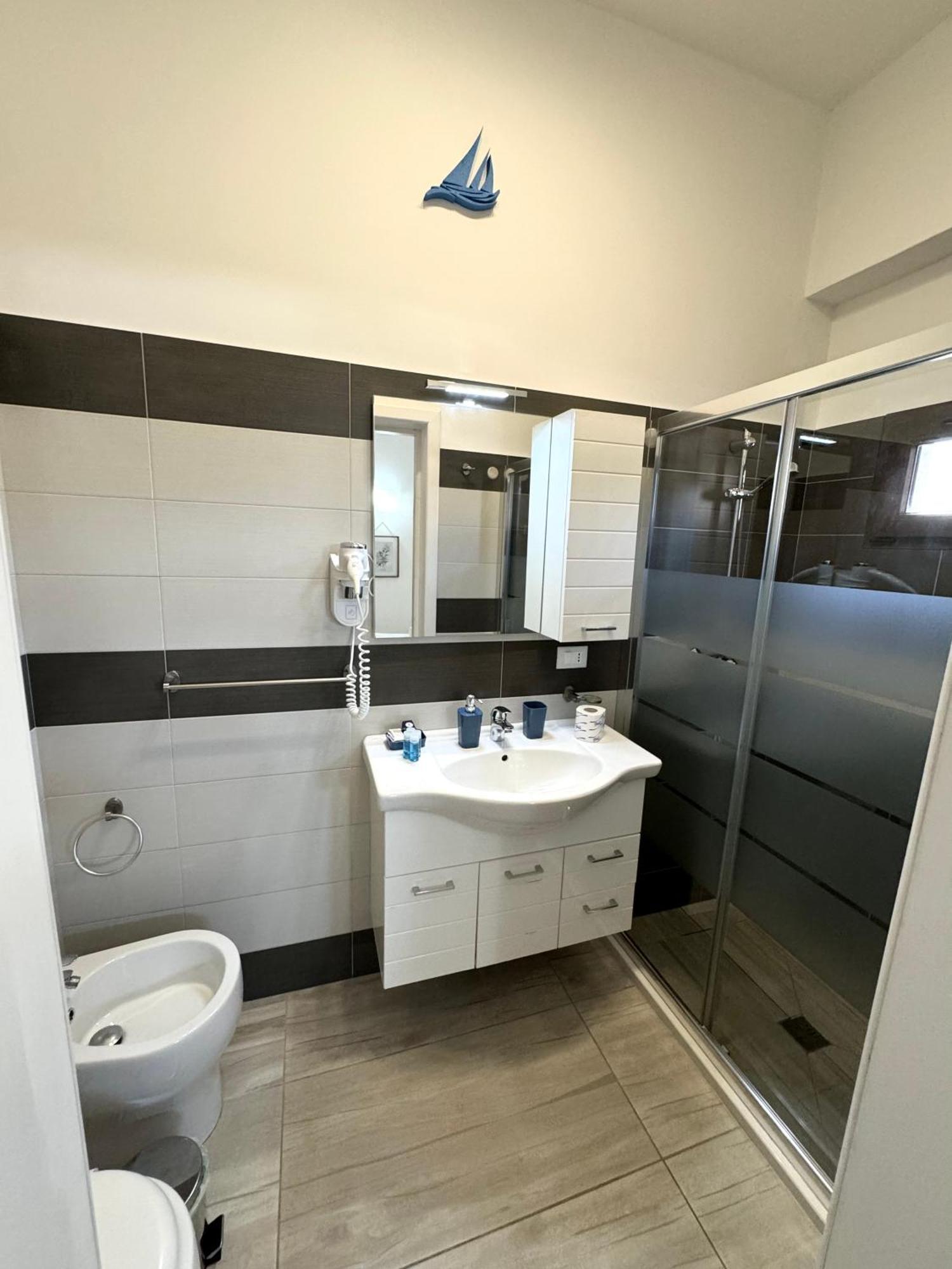 Torre Squillace Aquarama Rooms & Apartments المظهر الخارجي الصورة